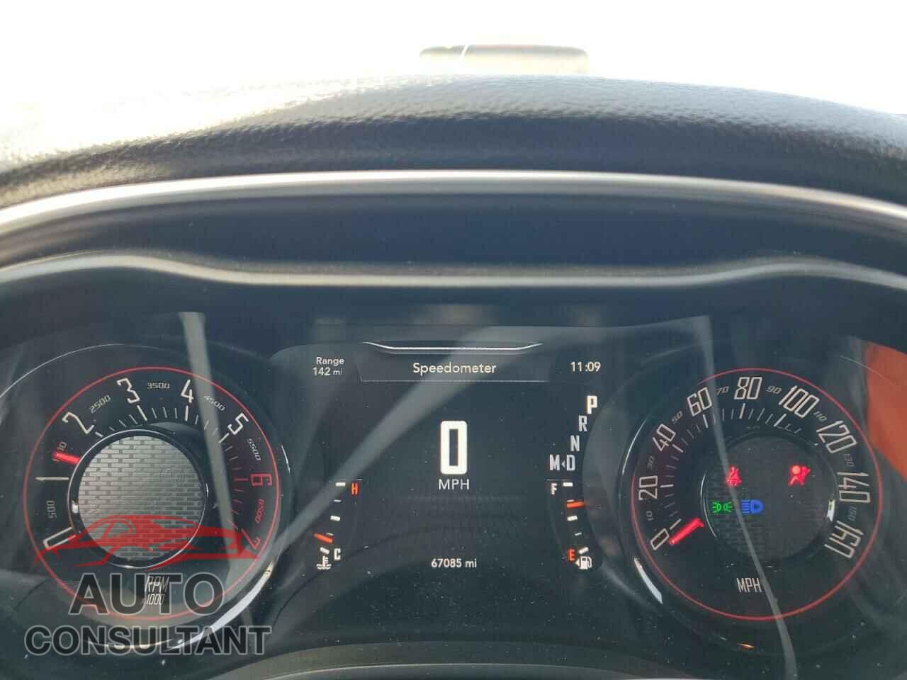 DODGE CHALLENGER 2018 - 2C3CDZBT4JH333543