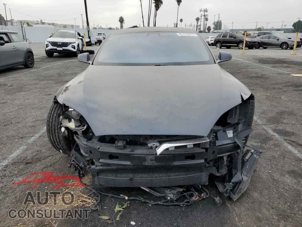 TESLA MODEL S 2017 - 5YJSA1E18HF228502