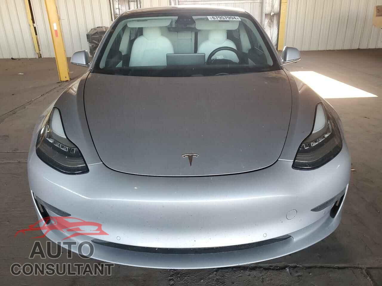 TESLA MODEL 3 2018 - 5YJ3E1EB6JF100590