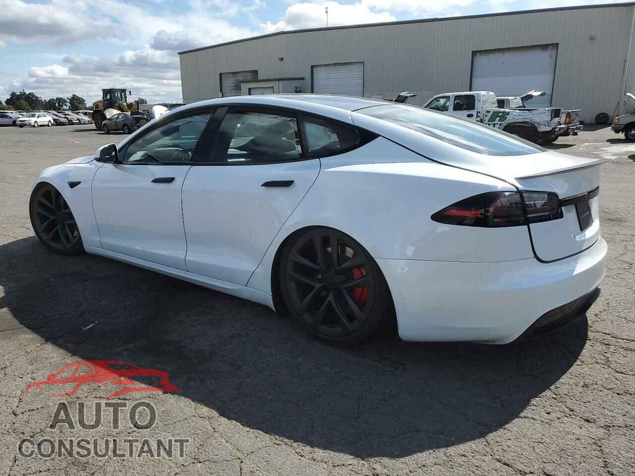 TESLA MODEL S 2023 - 5YJSA1E67PF520913