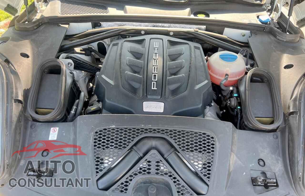 PORSCHE MACAN 2015 - WP1AB2A53FLB73814