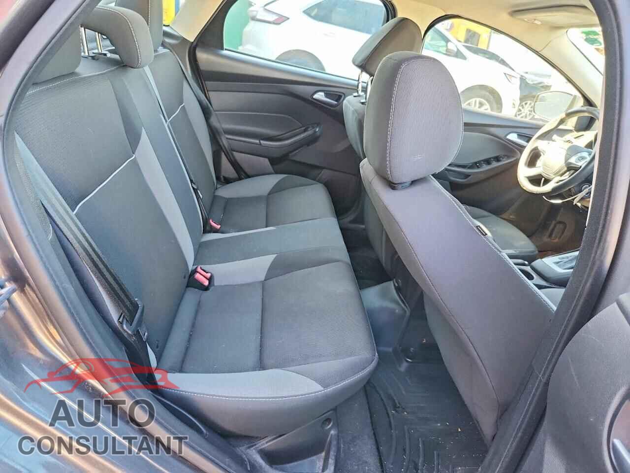 FORD FOCUS 2013 - 1FADP3F29DL209478