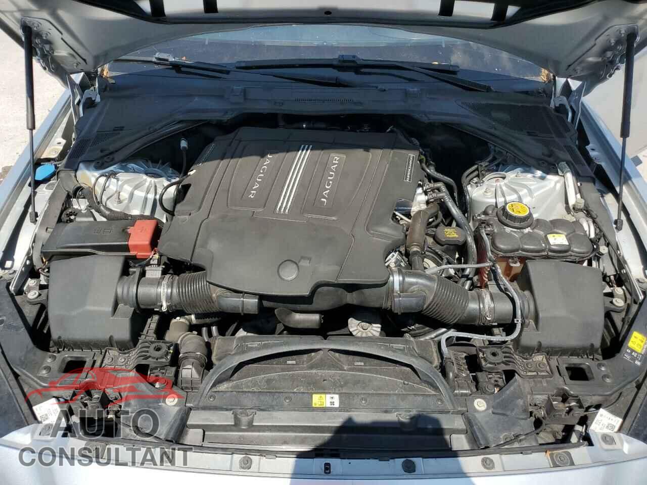 JAGUAR XE 2017 - SAJAD4BV4HA973785