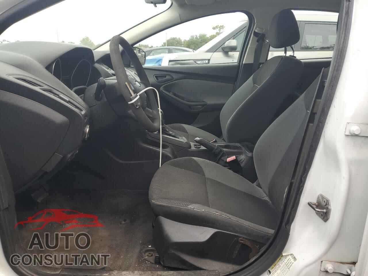 FORD FOCUS 2012 - 1FAHP3E26CL219919