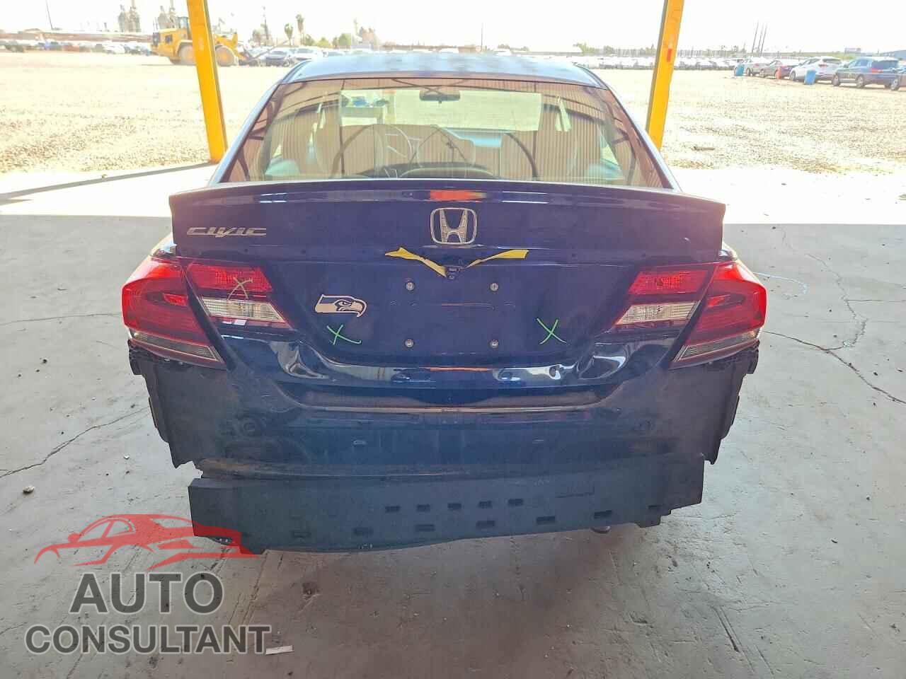 HONDA CIVIC 2015 - 2HGFB2E56FH525493