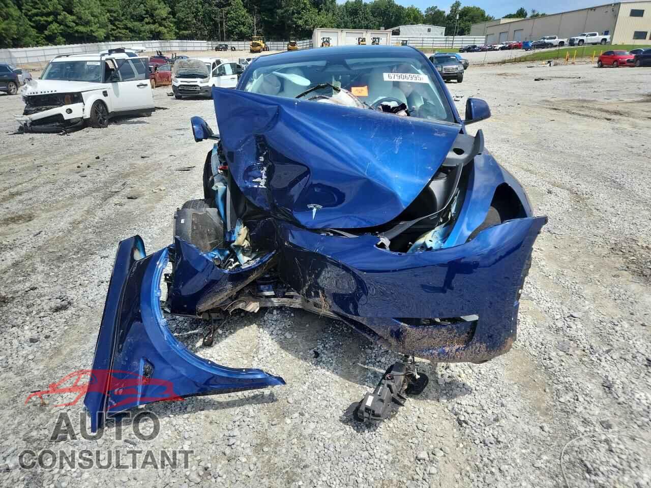 TESLA MODEL Y 2024 - 7SAYGDED1RF083330