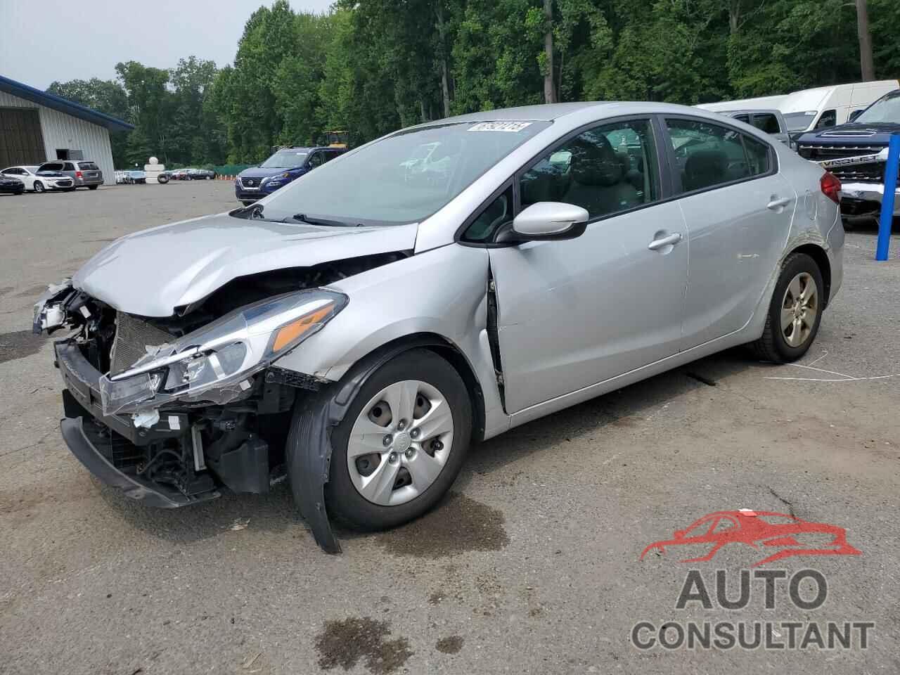 KIA FORTE 2018 - 3KPFK4A75JE213347