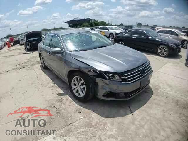 VOLKSWAGEN PASSAT 2017 - 1VWAT7A30HC028143