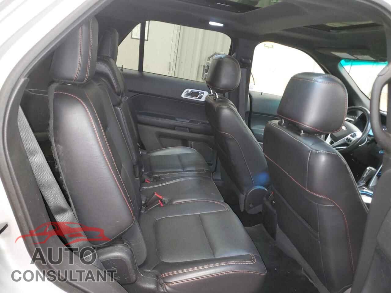 FORD EXPLORER 2015 - 1FM5K8GT3FGA93199