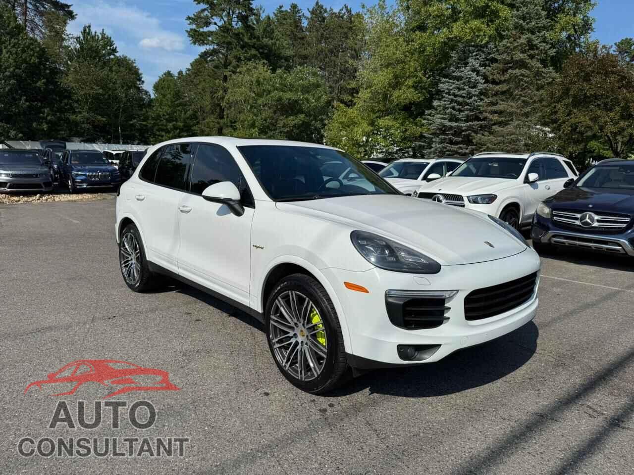 PORSCHE CAYENNE 2017 - WP1AE2A27HLA74767