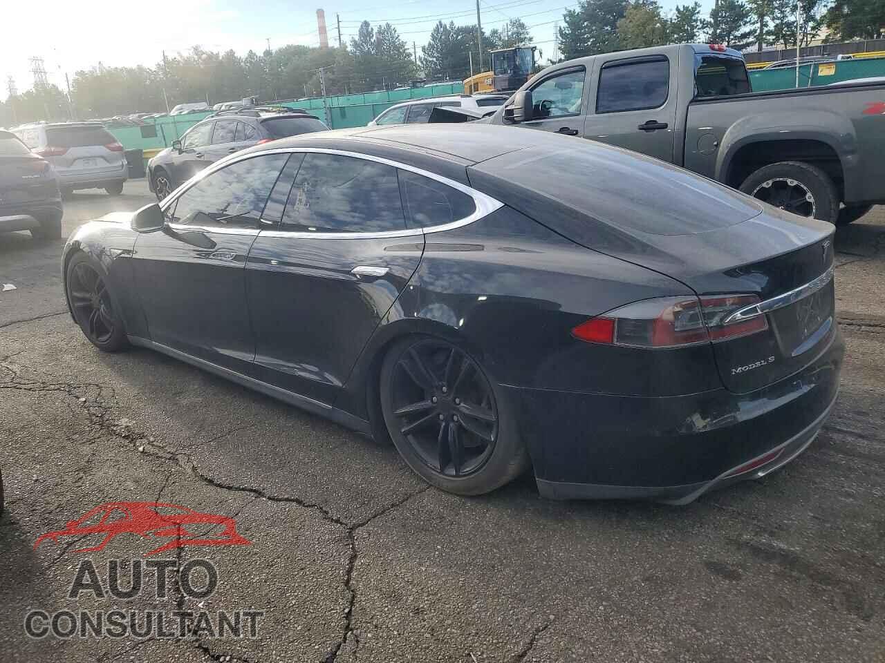 TESLA MODEL S 2013 - 5YJSA1CN9DFP16180