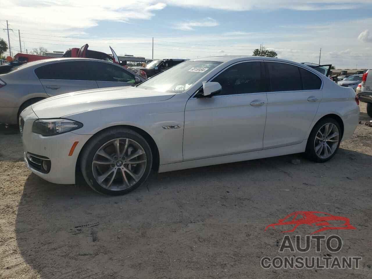 BMW 5 SERIES 2016 - WBA5B1C55GG551083