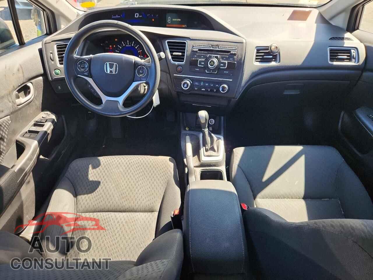 HONDA CIVIC 2015 - 19XFB2E57FE018645