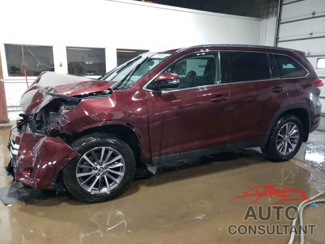 TOYOTA HIGHLANDER 2019 - 5TDJZRFH9KS709411