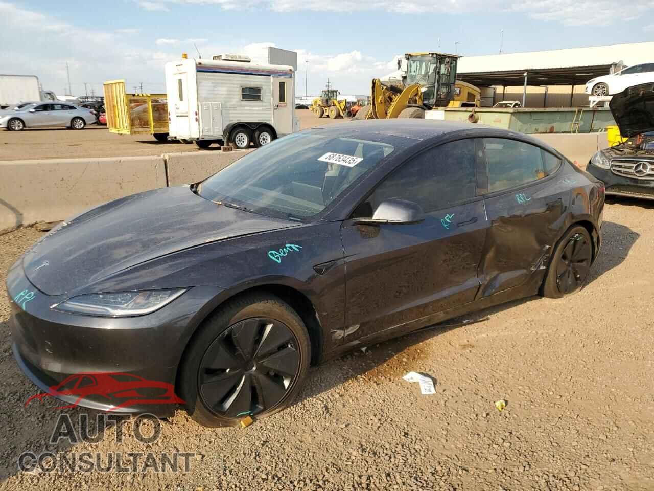 TESLA MODEL 3 2024 - 5YJ3E1EB3RF799687