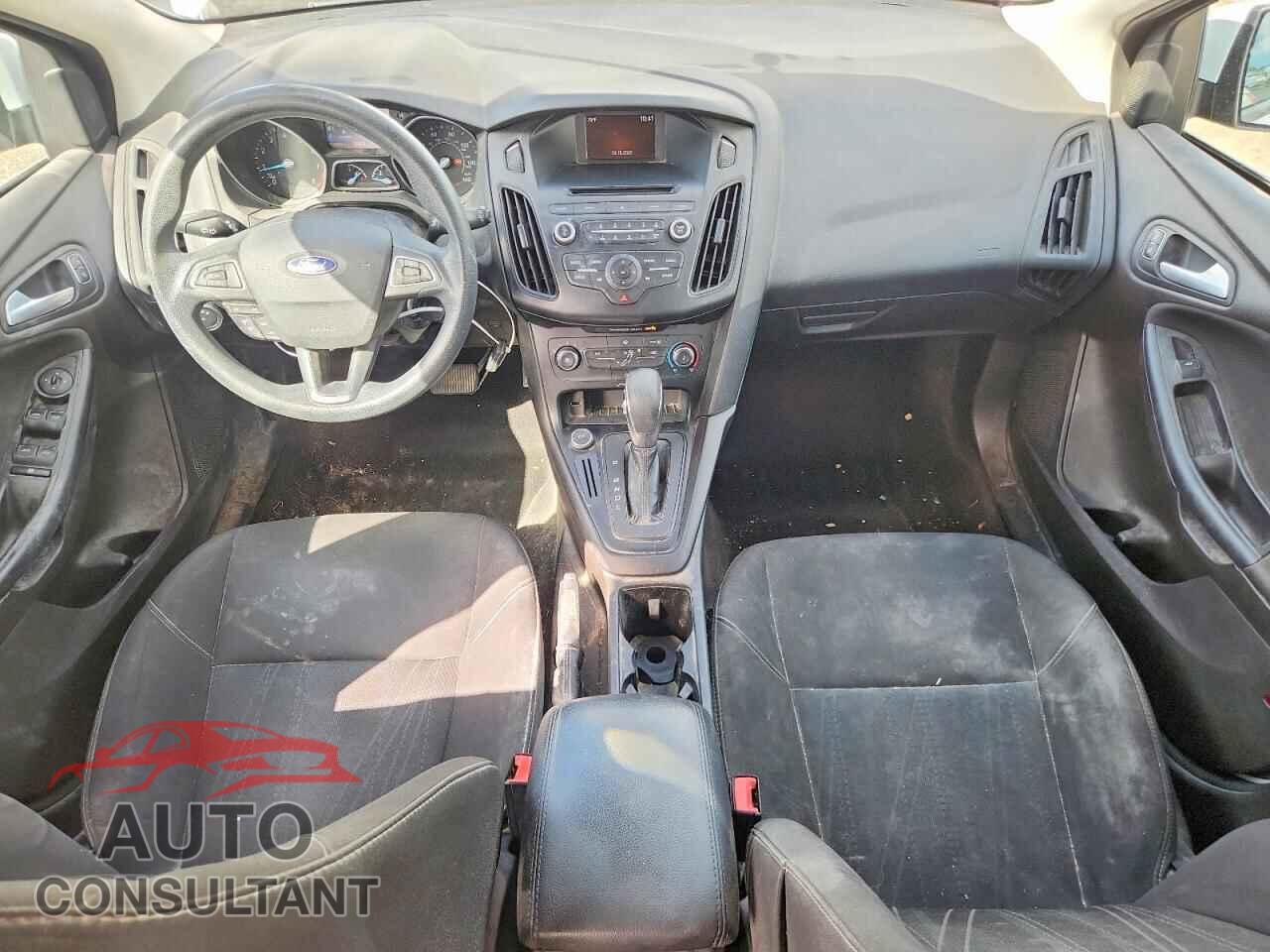 FORD FOCUS 2017 - 1FADP3K27HL262823