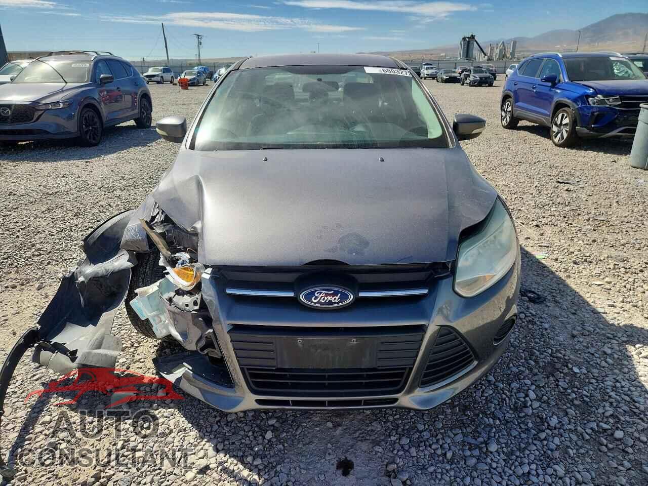 FORD FOCUS 2014 - 1FADP3F26EL407100