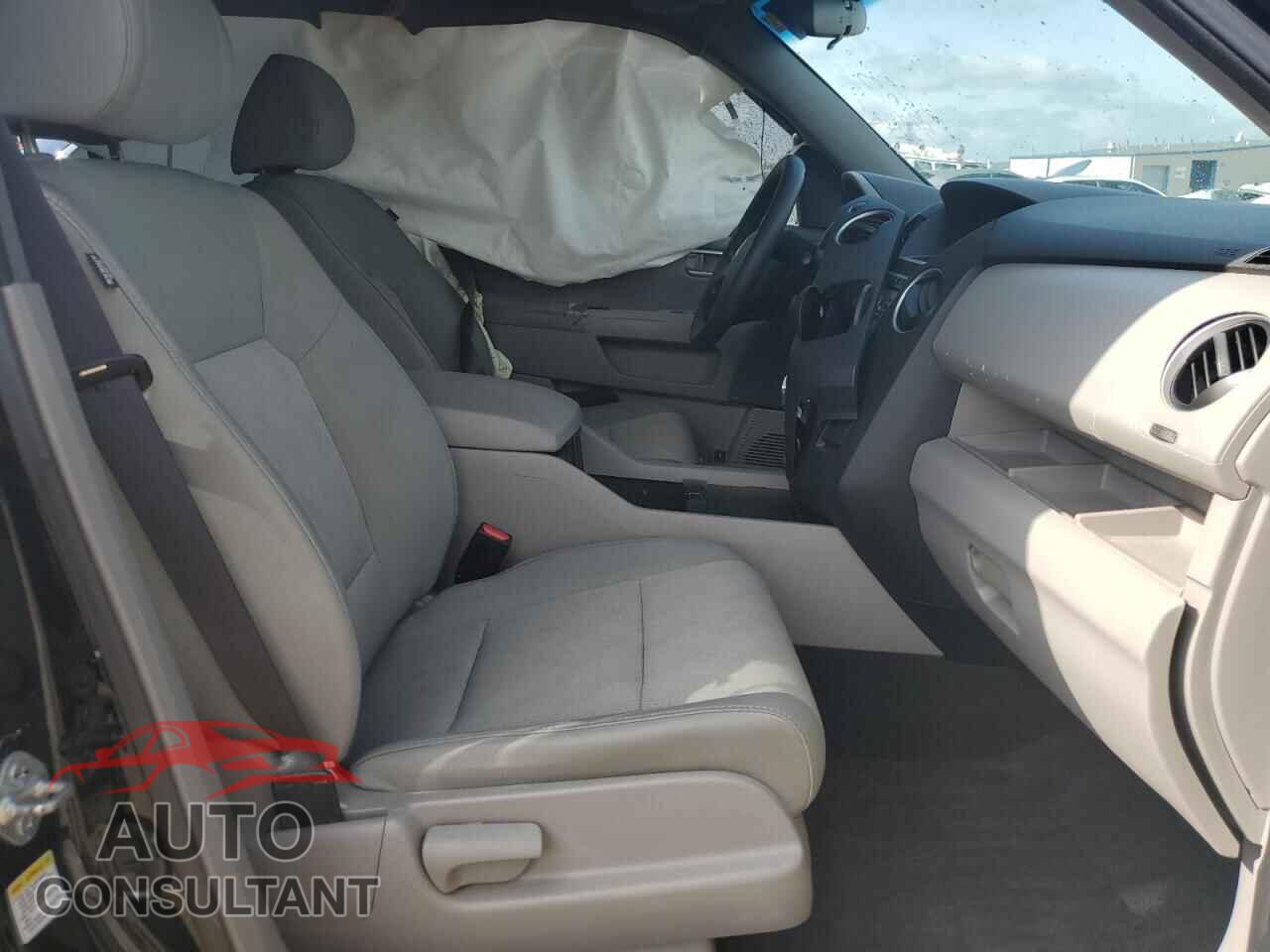 HONDA PILOT 2011 - 5FNYF3H2XBB015358