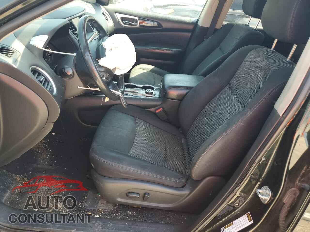 NISSAN PATHFINDER 2019 - 5N1DR2MM3KC577960