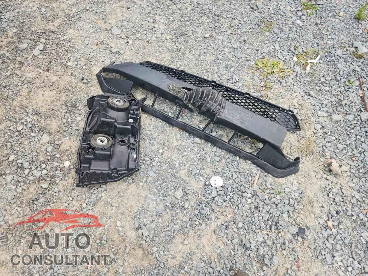 HONDA PILOT 2013 - 5FNYF4H96DB047522
