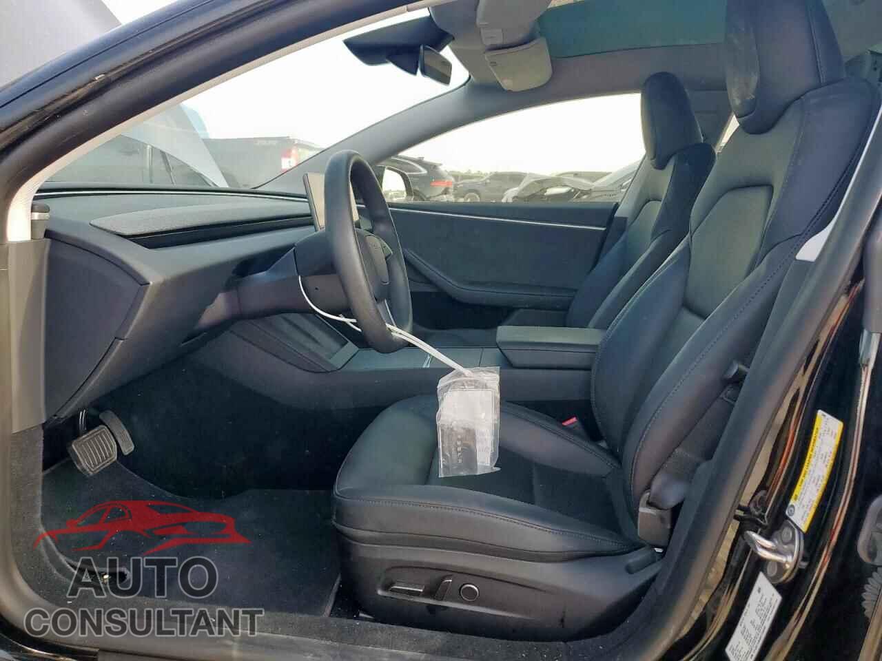TESLA MODEL 3 2024 - 5YJ3E1EB4RF734699