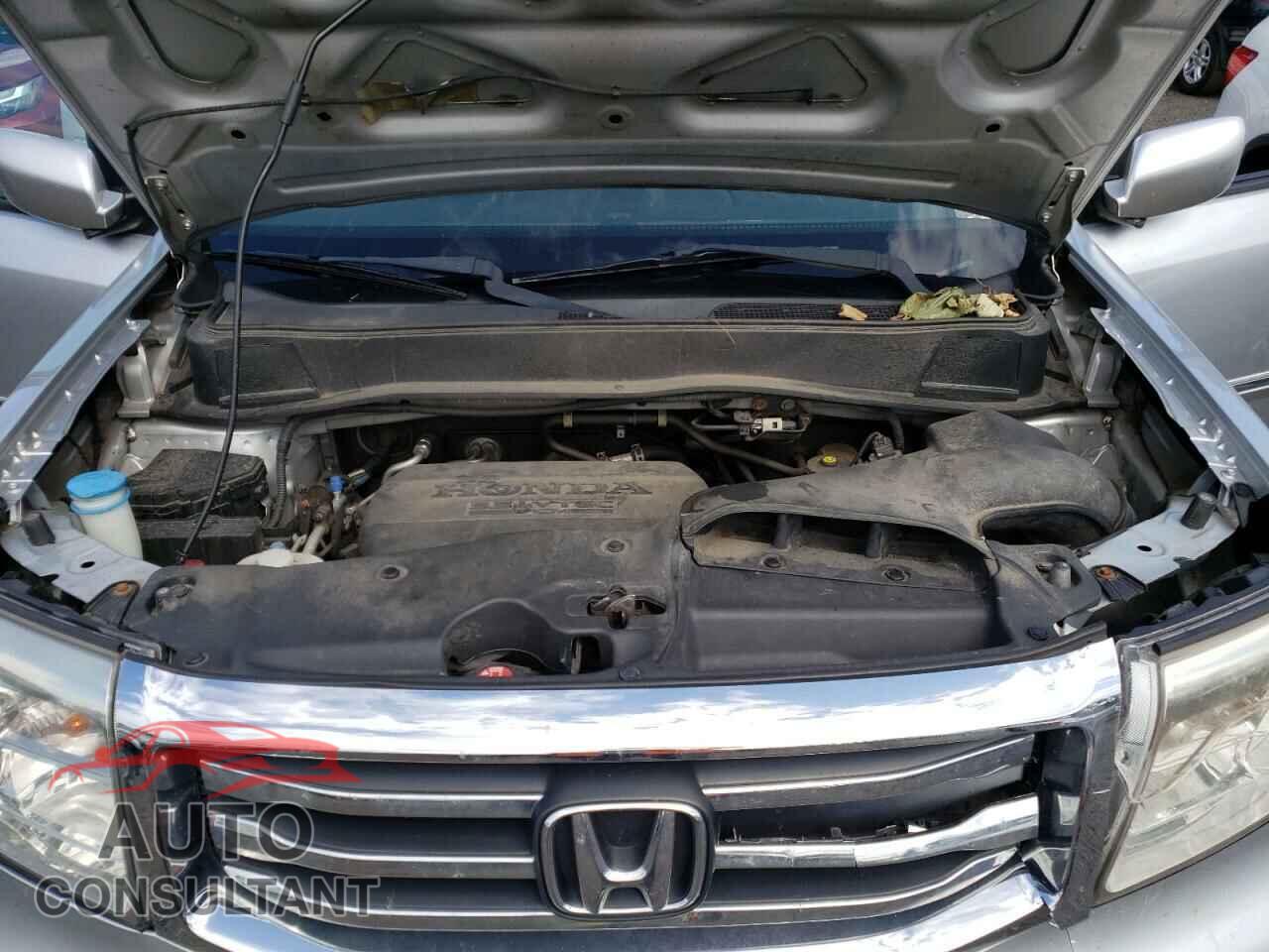 HONDA PILOT 2014 - 5FNYF4H95EB005103