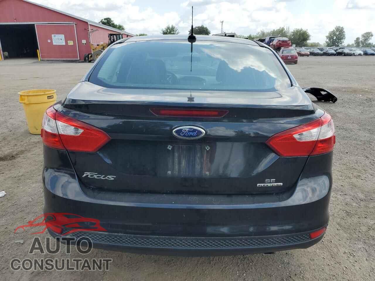 FORD FOCUS 2014 - 1FADP3F2XEL394321