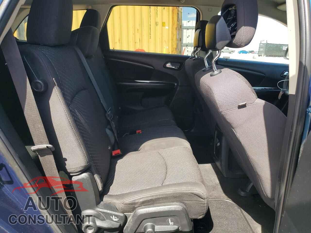 DODGE JOURNEY 2015 - 3C4PDCBB3FT556995
