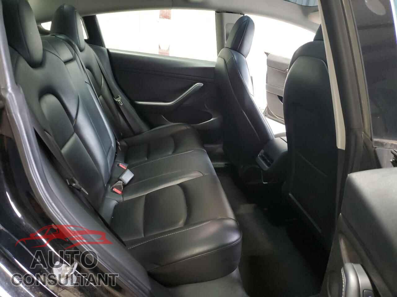 TESLA MODEL 3 2022 - 5YJ3E1EA7NF372076