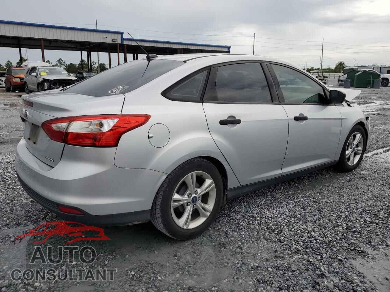 FORD FOCUS 2014 - 1FADP3E28EL165900