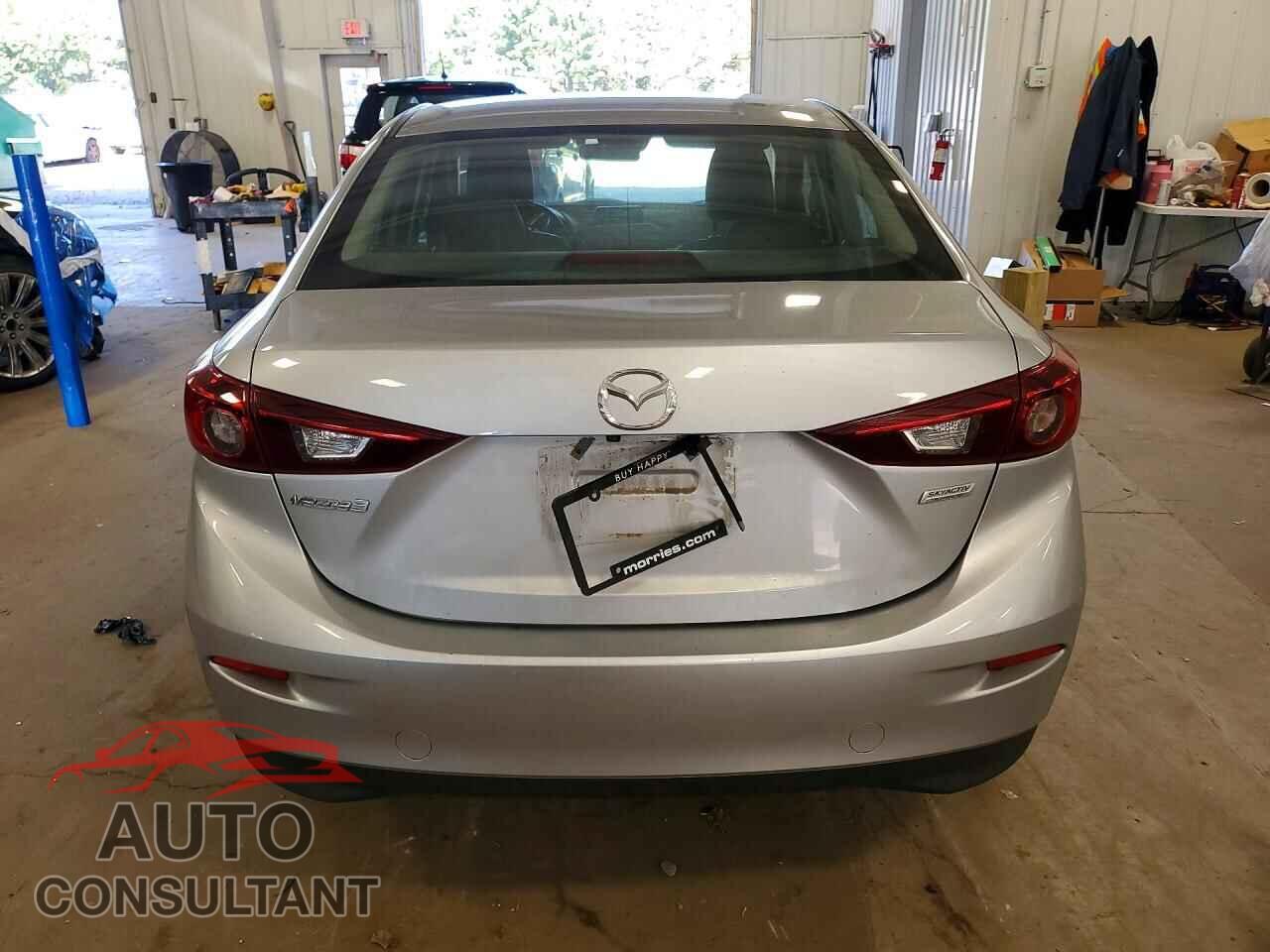 MAZDA 3 2017 - 3MZBN1V71HM122913