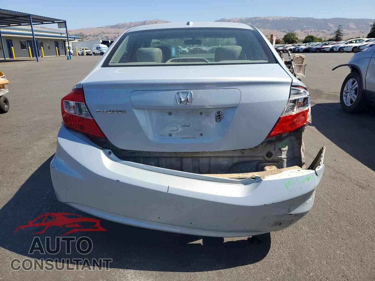 HONDA CIVIC 2012 - 2HGFB2F90CH520156