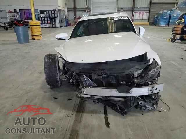 LEXUS IS 2015 - JTHBE1D24F5018250