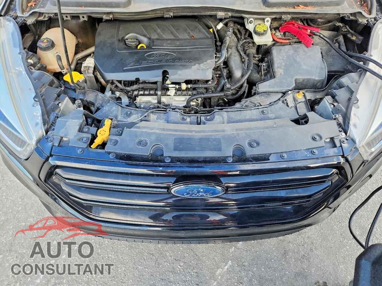 FORD ESCAPE 2017 - 1FMCU0JD0HUB35773