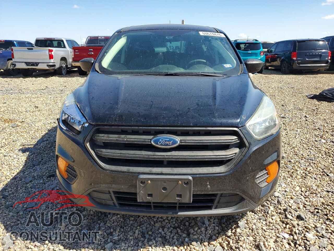FORD ESCAPE 2017 - 1FMCU0F79HUB01754