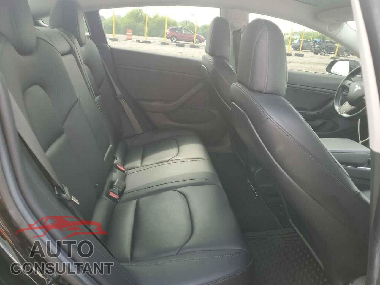 TESLA MODEL 3 2018 - 5YJ3E1EA1JF004938