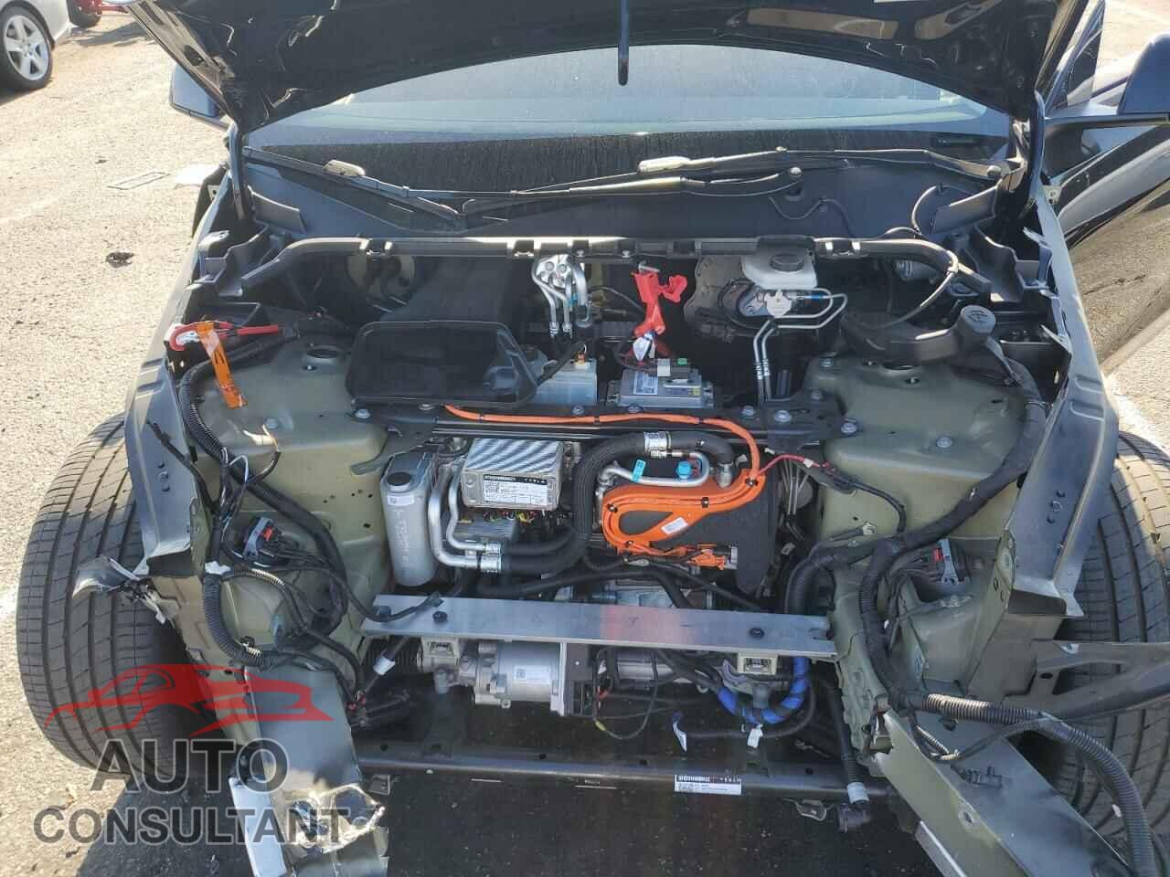 TESLA MODEL Y 2023 - 7SAYGDEEXPA110236