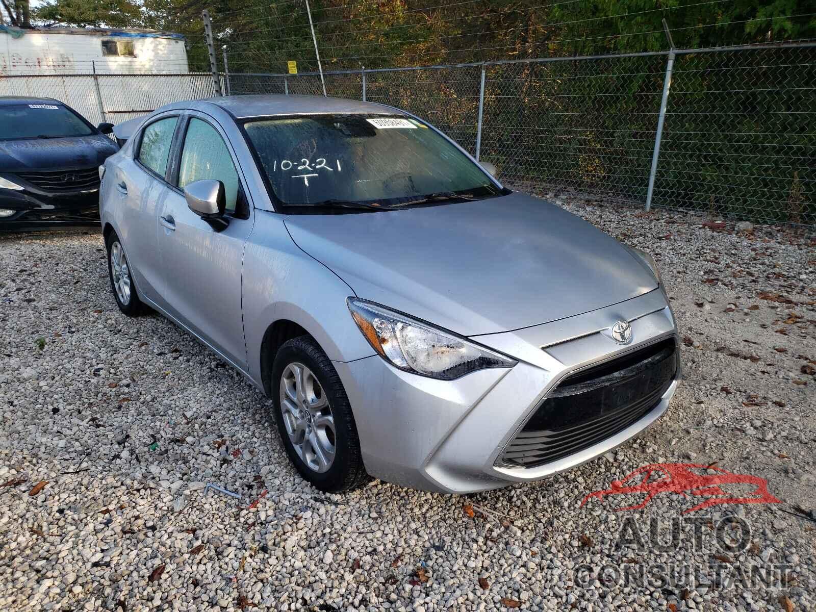 TOYOTA YARIS 2017 - 3MYDLBYV9HY155833