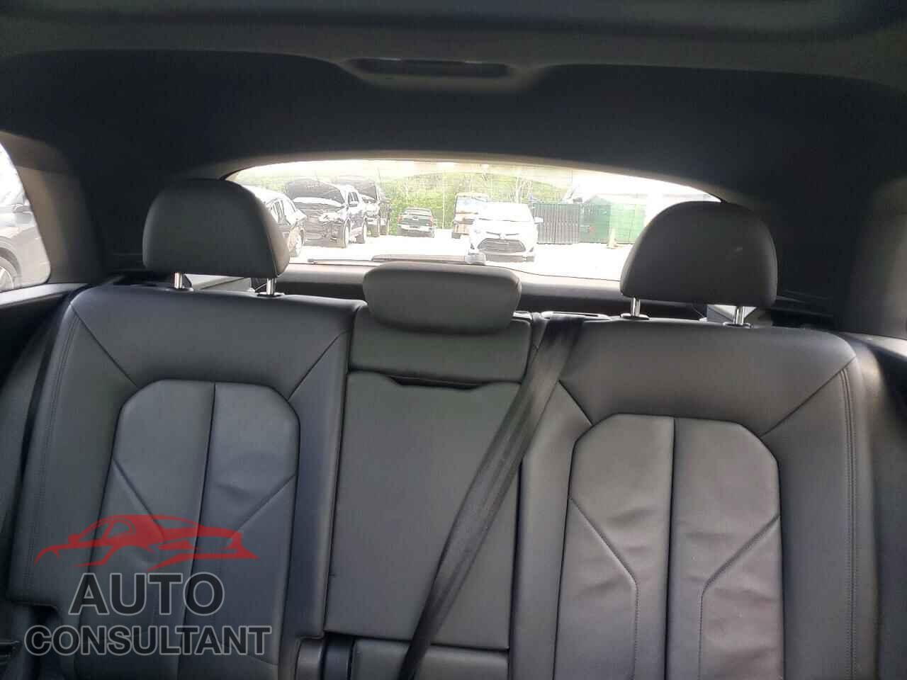 AUDI Q3 2021 - WA1AUCF3XM1102010