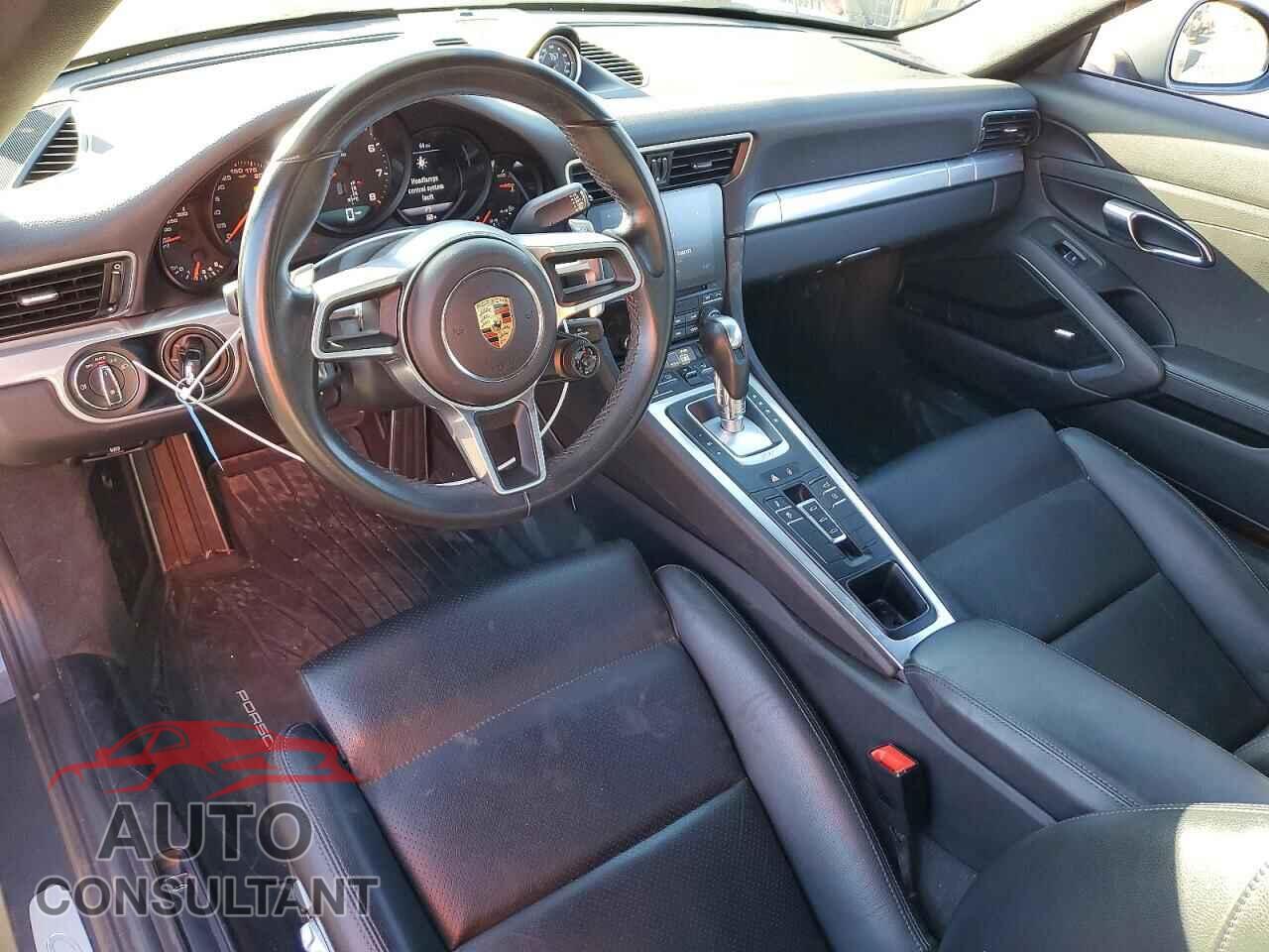 PORSCHE 911 2018 - WP0AA2A98JS105840