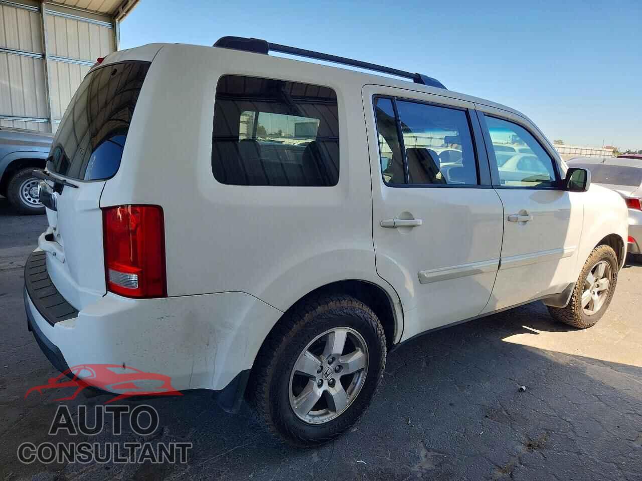 HONDA PILOT 2011 - 5FNYF3H40BB033689
