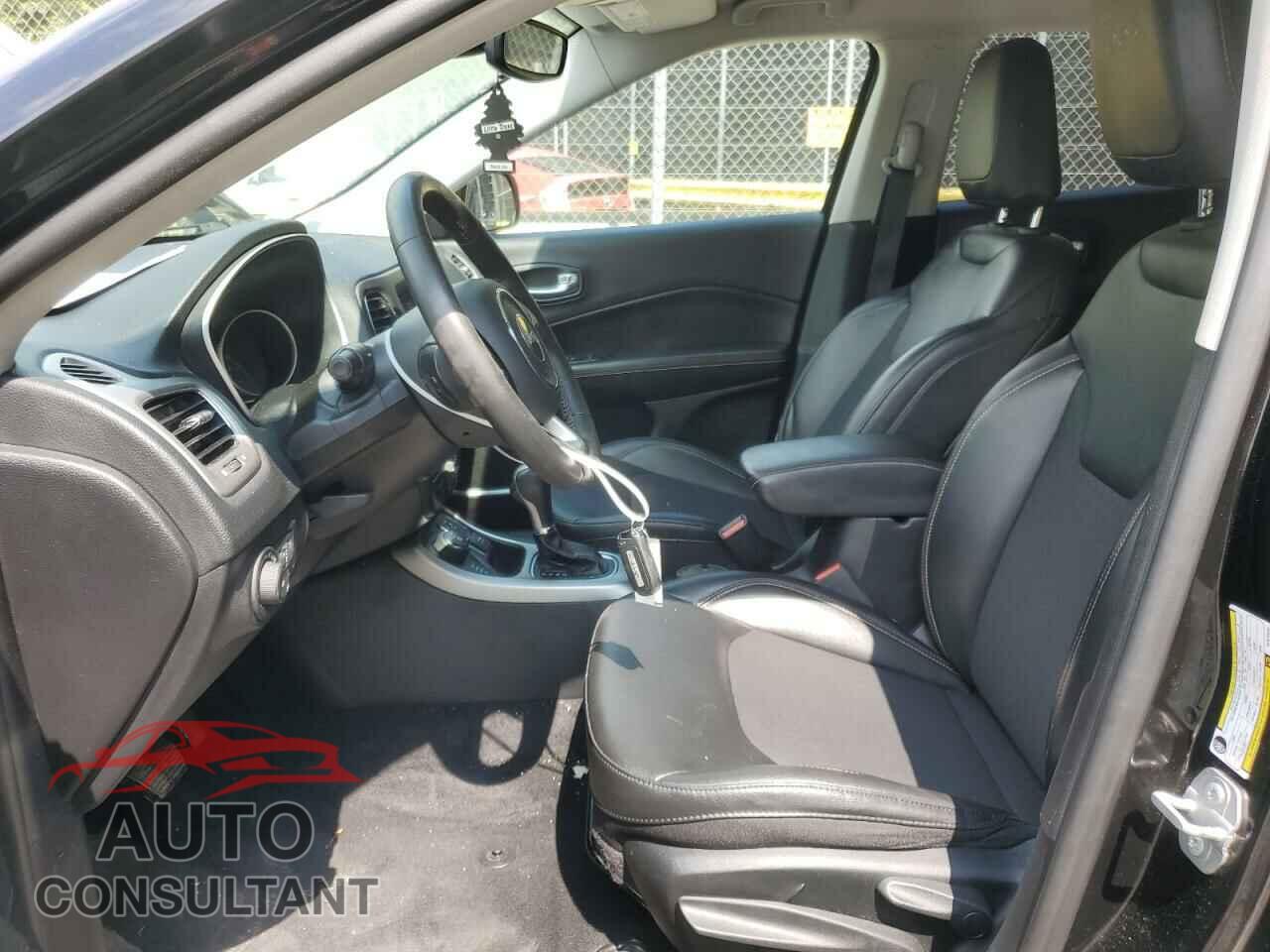 JEEP COMPASS 2019 - 3C4NJDBB4KT670049