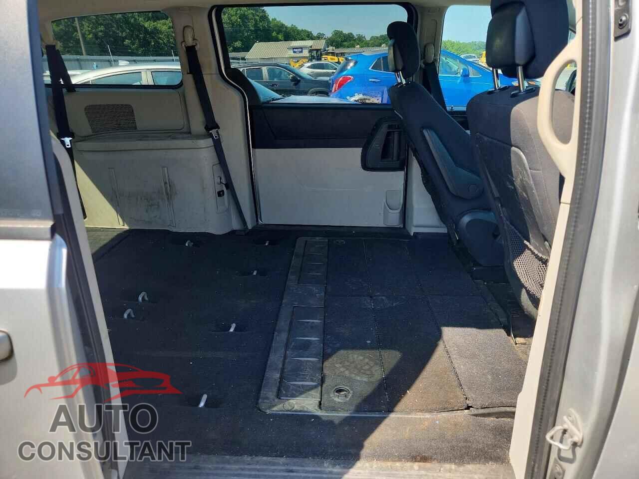 DODGE CARAVAN 2010 - 2D4RN5D13AR443911