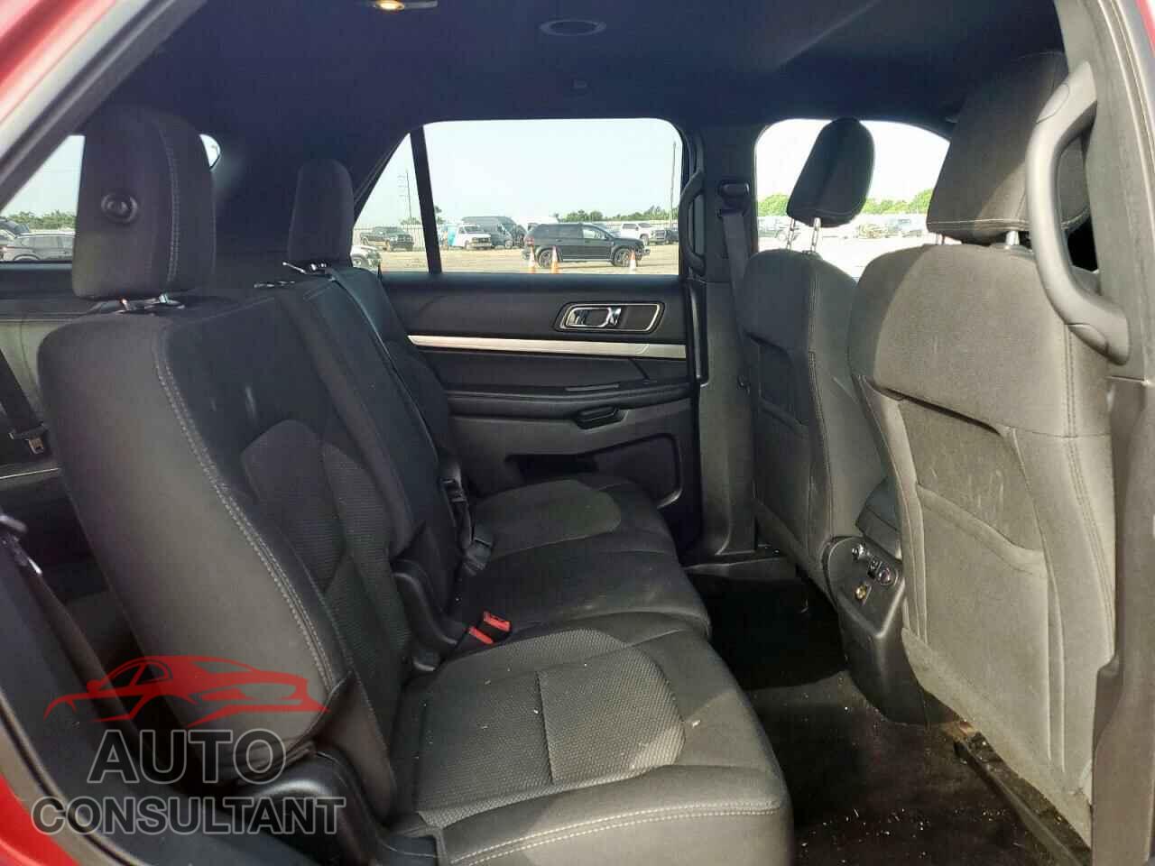 FORD EXPLORER 2018 - 1FM5K7D86JGB55598