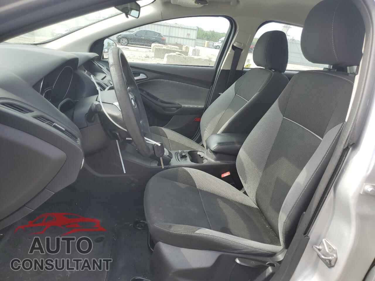 FORD FOCUS 2014 - 1FADP3F26EL178384
