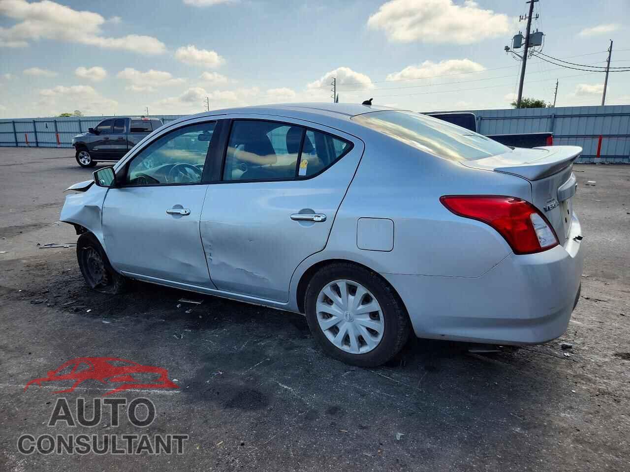 NISSAN VERSA 2017 - 3N1CN7AP0HK462276