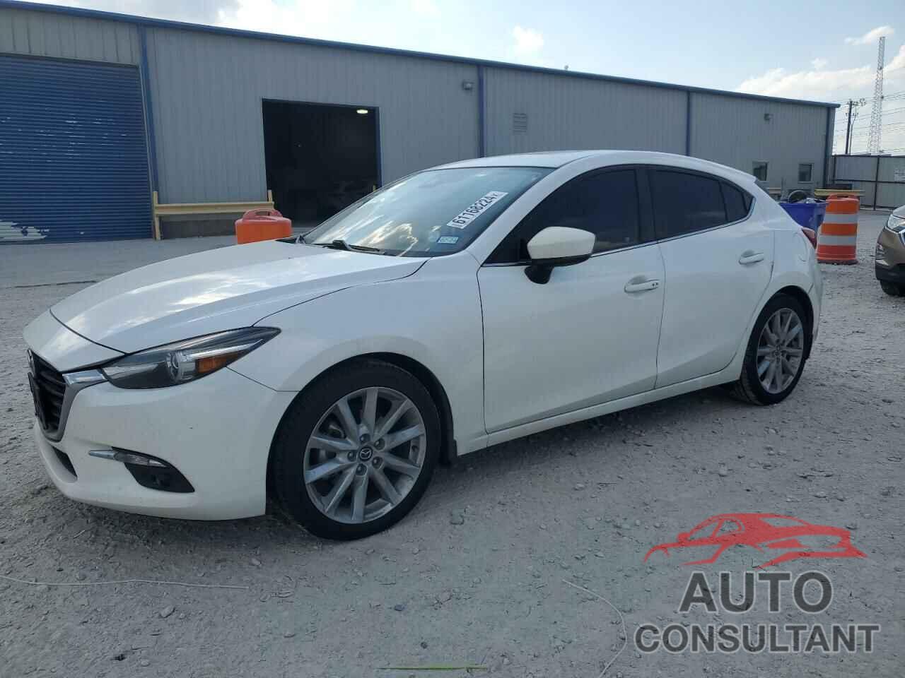 MAZDA 3 2017 - JM1BN1M37H1148320