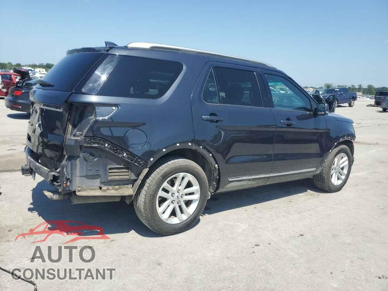 FORD EXPLORER 2017 - 1FM5K7D8XHGA40965