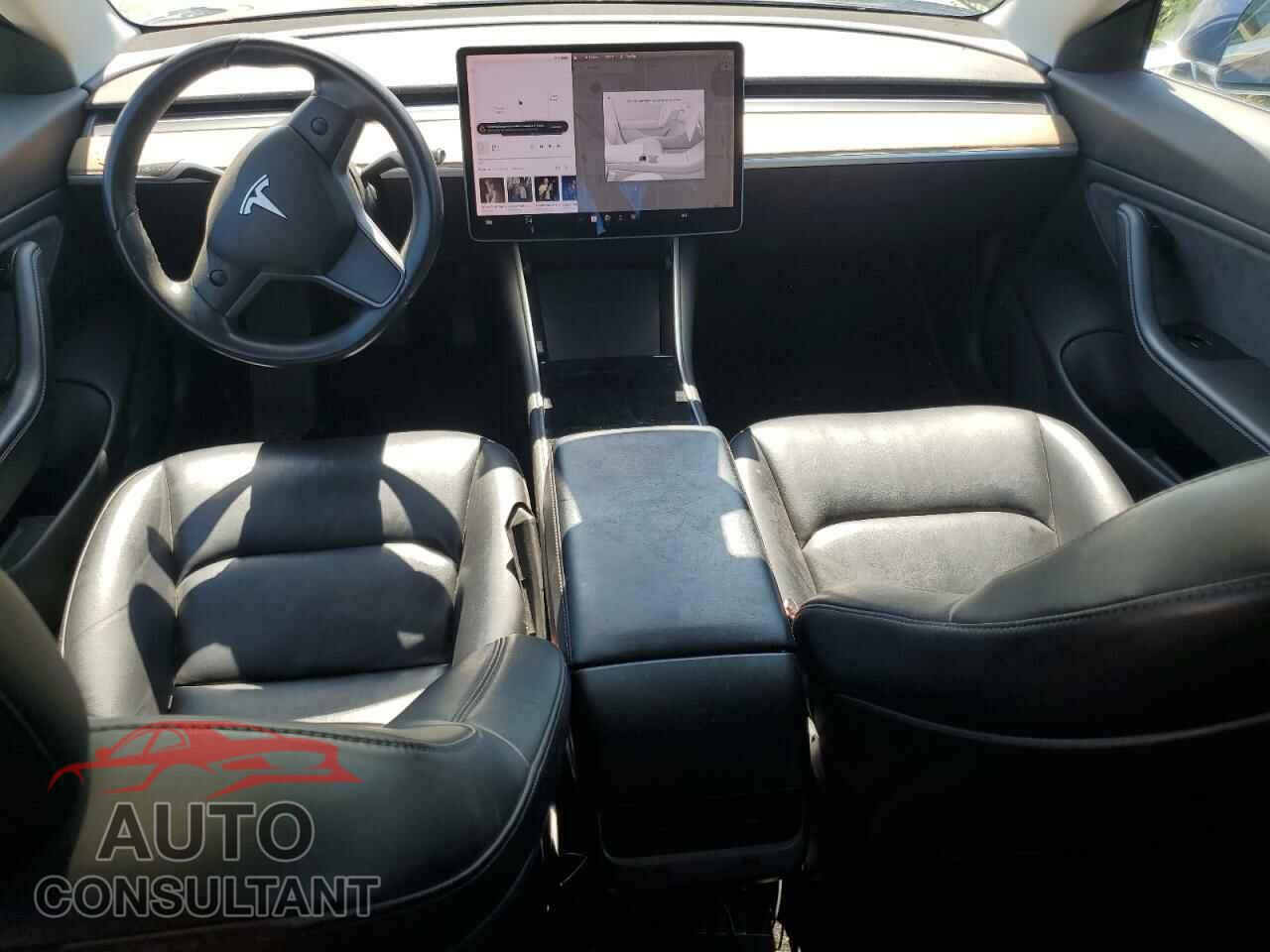 TESLA MODEL 3 2018 - 5YJ3E1EB2JF064994