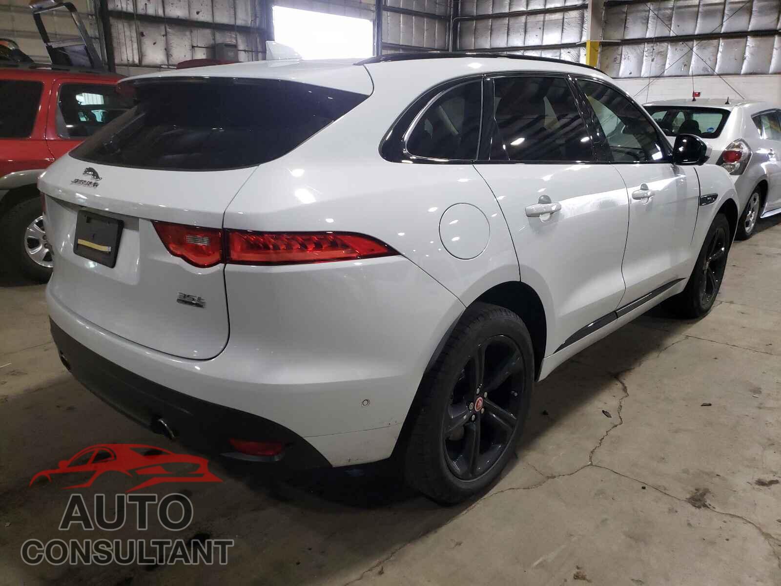 JAGUAR F-PACE 2017 - SADCL2BVXHA496895